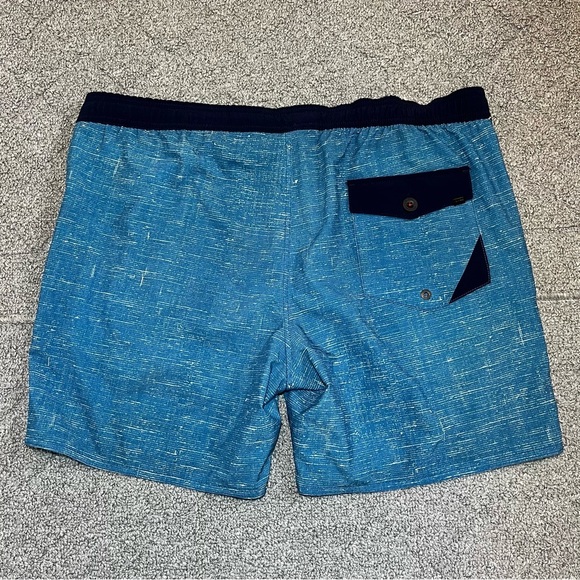 GLOBE Swim Trunks Board Shorts Mens Size 34 Blue Striped Drawstring - Picture 11 of 11
